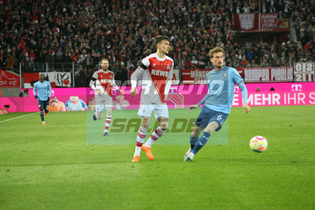 1. FC Köln - VFL Bochum | Dejan Ljubicic (links) und Patrick Osterhage - © Sportfoto-Sale (MK) - Realisiert mit Pictrs.com