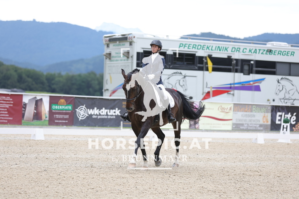 0P6A4554 | Willkommen bei Brunnmayr - Design & Fotografie – Ihrem Spezialisten für Reitturniere und Pferdeveranstaltungen in Oberösterreich, Salzburg und Bayern! Seit über 17 Jahren sind wir leidenschaftlich dabei.