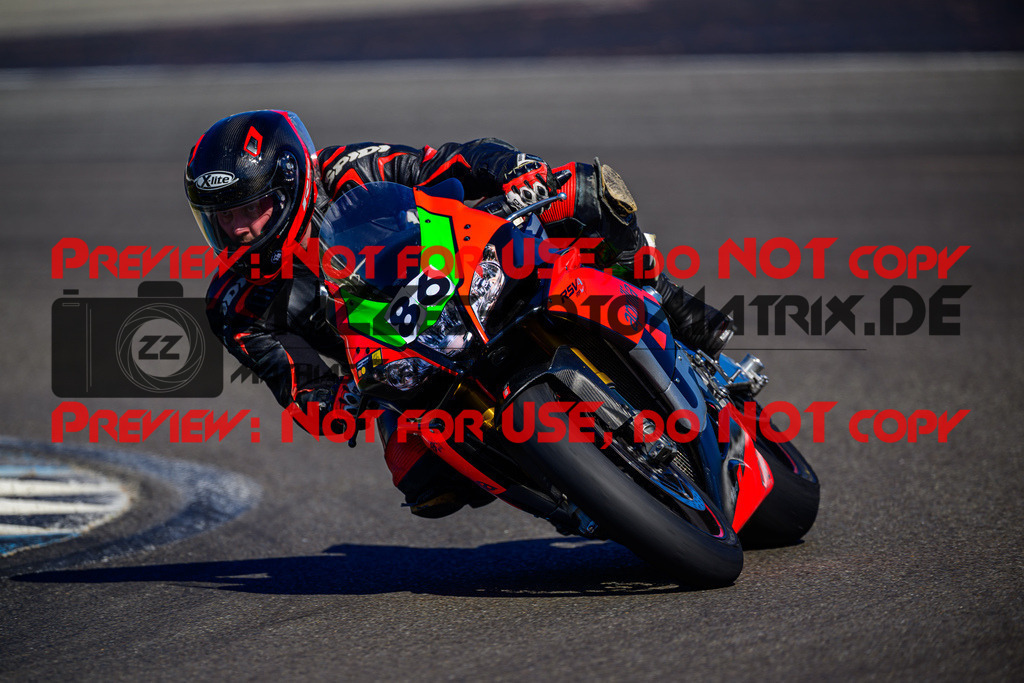 MaZZes_Fotomatrix_20250407_6007705_2848 | GELB