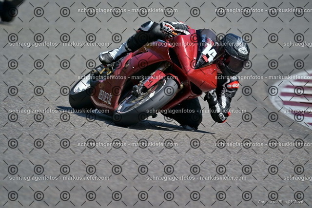 26BT02-1252 | markuskiefer.com - Realisiert mit Pictrs.com