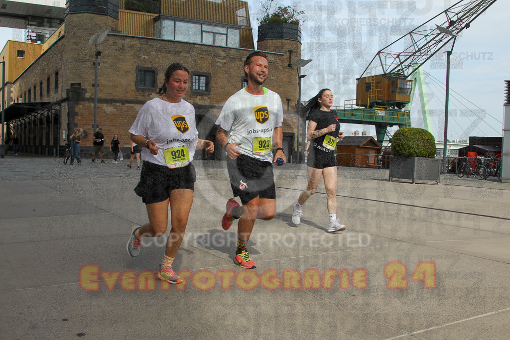 250920_1335_EV4_6212 | Sportfotografie im Rhein-Sieg Kreis, Köln, Bonn, NRW, Rheinland Pfalz, Hessen, etc. Unser Tätigkeitsfeld umfasst den Laufsport vom Volkslauf über den Marathon, Duathlon, Triathon bis zum Ultralauf wie Kölnpfad Ultra oder Schindertrail.