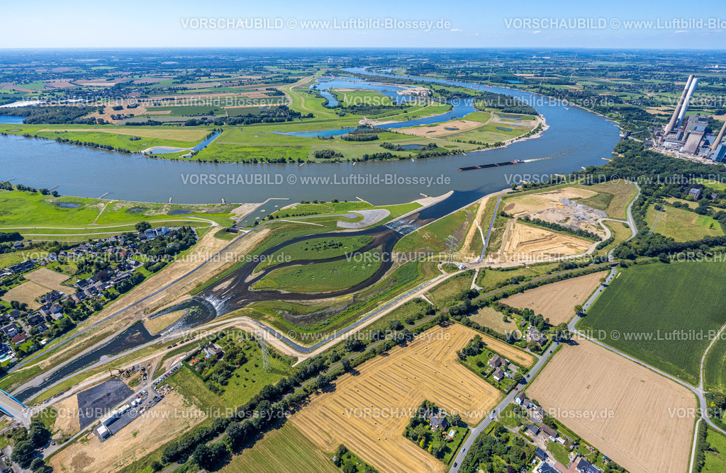 Dinslaken240802860Emschermuendung | Luftbild, Fluss Emscher, neue Emschermündung in den Fluss Rhein, Rheinvorland im Orsoyer Rheinbogen, Kraftwerk Voerde, Eppinghoven, Dinslaken, Ruhrgebiet, Nordrhein-Westfalen, Deutschland