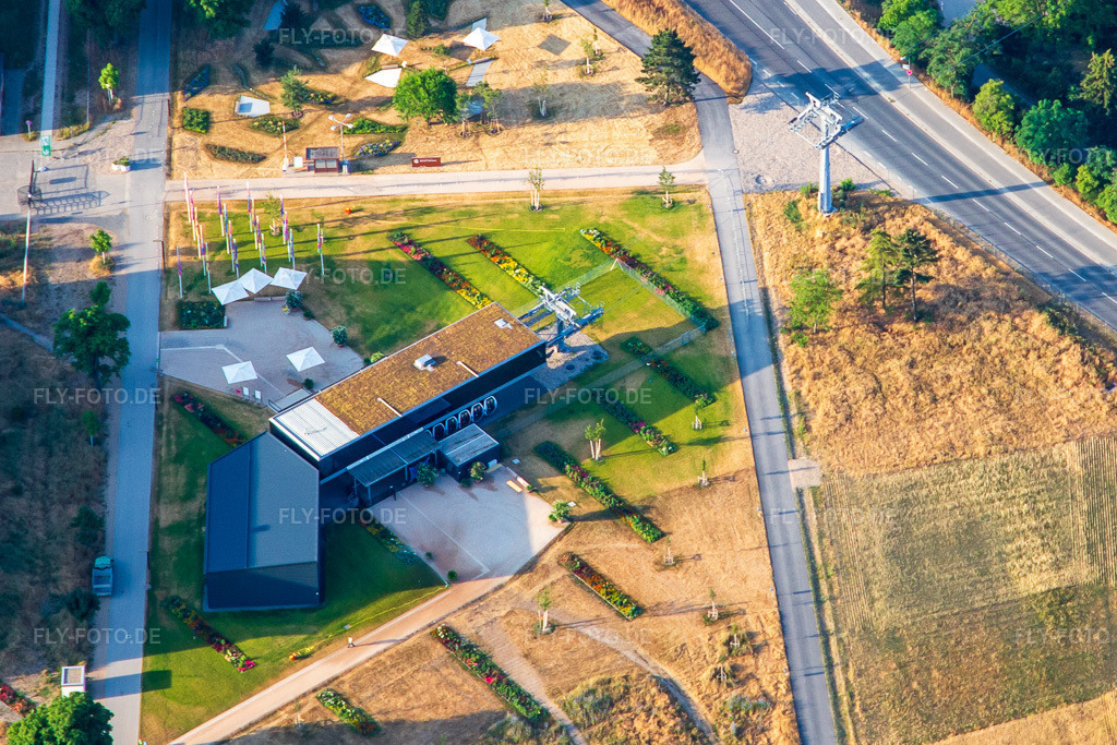 Luftbild: Seilbahnstation Spinelli am Spinelli-Park der Bundesgartenschau Mannheim BUGA 2023 https://www.buga23.de/ im Ortsteil Feudenheim in Mannheim im Bundesland Baden-Württemberg in Deutschland. Foto: IMG_136954.jpg vom 24.06.2023 durch Werner Riehm/FLY-FOTO.de
