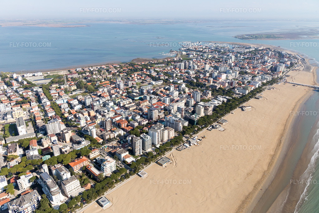 Aerial view: View of the town in Lignano Sabbiadoro in the state Udine, Italy.Photo: IMG_098029.jpg taken on 04/03/2017 by Werner Riehm/FLY-FOTO.comResolution of the original: 5472 x 3648 px