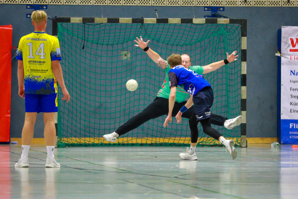 SVN_OscRheinhausen_021124_045 | Bildergalerie von Sport-Ereignissen aber auch von weiteren spannenden Dingen - nicht nur vom Niederrhein. In Anlehnung an den bekannten Spruch von Hanns Dieter Hüsch heißt das Motto: "Niederrhein ist überall".  - Realisiert mit Pictrs.com