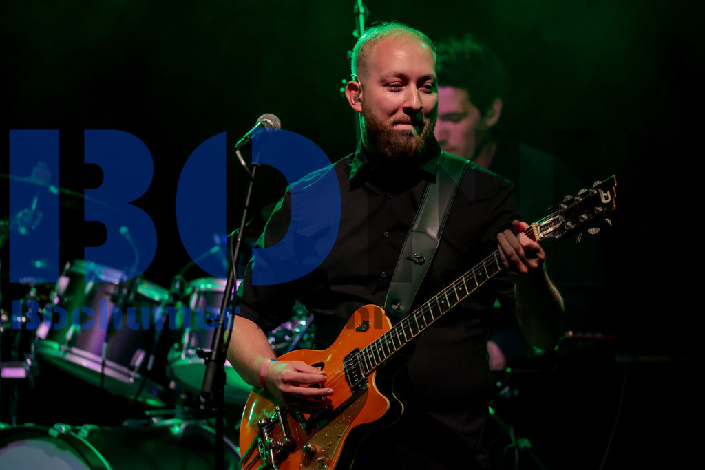 Zeltfestival Ruhr 2024 - Get Back / Beatles Tribute  {date} -  | {headline}(Foto: Sebastian Sendlak / BOND) - Realisiert mit Pictrs.com