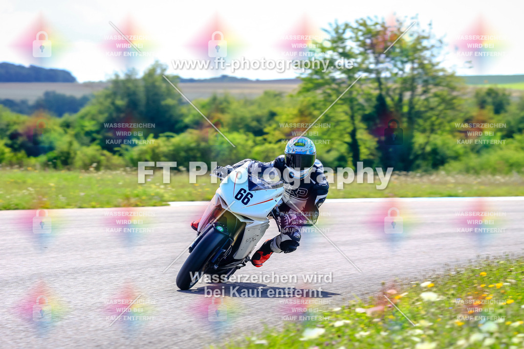 _OUR5779 | Hier findet Ihr Bilder von Touristenfahrten auf der Nürburgring Nordschleife oder von anderen Veranstaltungen die ich besucht habe. Viel Spass beim Durch Schauen 