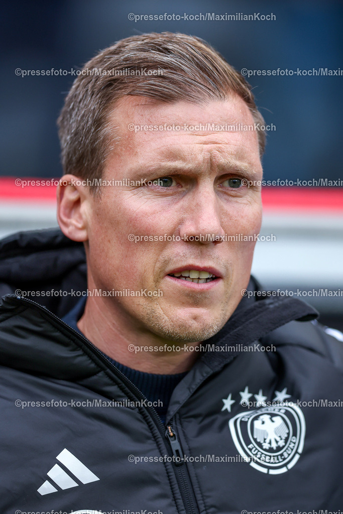 WUP14102402075 | 14.10.2024, Fußball, U20 Länderspiel Deutschland - Ghana, Stadion am Zoo, Wuppertal, Saison 2024 2025: Trainer Hannes Wolf (GER)