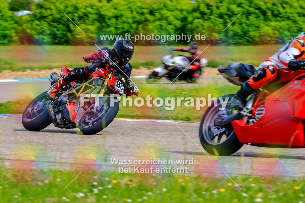 MotoTeam-8655 | Hier findet Ihr Bilder von Touristenfahrten auf der Nürburgring Nordschleife oder von anderen Veranstaltungen die ich besucht habe. Viel Spass beim Durch Schauen 