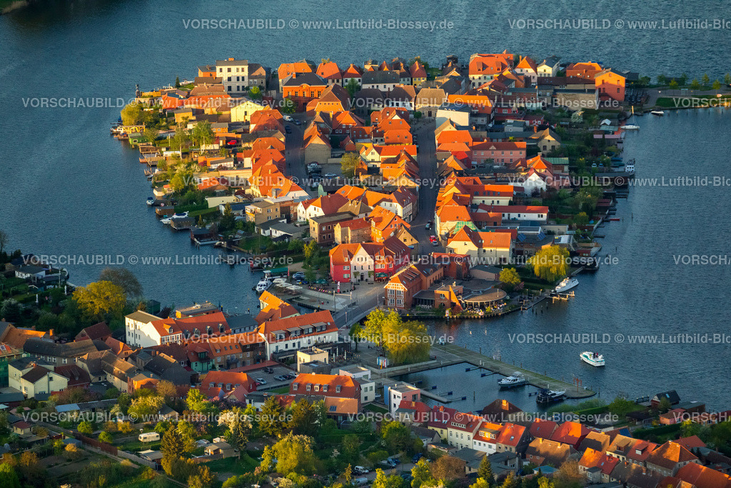Malchow14043566 | Malchow mit Malchower See und Altstadtinsel mit Alter Markt,  Malchow, Mecklenburgische Seenplatte, Mecklenburger Seenplatte  , Mecklenburg-Vorpommern, Deutschland