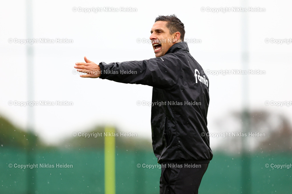 NH_HolsteinKiel_Trainingslager2026Algorfa_05012026 | Marcel Rapp (Trainer, Holstein Kiel)Fußball I Herren I 2. Bundesliga I Saison 2025-2026 I Trainingslager I Holstein Kiel I 05.01.2026 I Algorfa, Spanien
