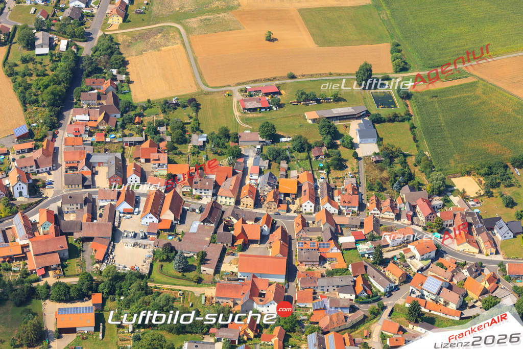 Die Luftaufnahme Kleinsteinach - Riedbach wurde vom UL-Flugzeug (keine Drohne) aus fotografiert.Hohe Druck- Auflösung-die Geschenkidee!