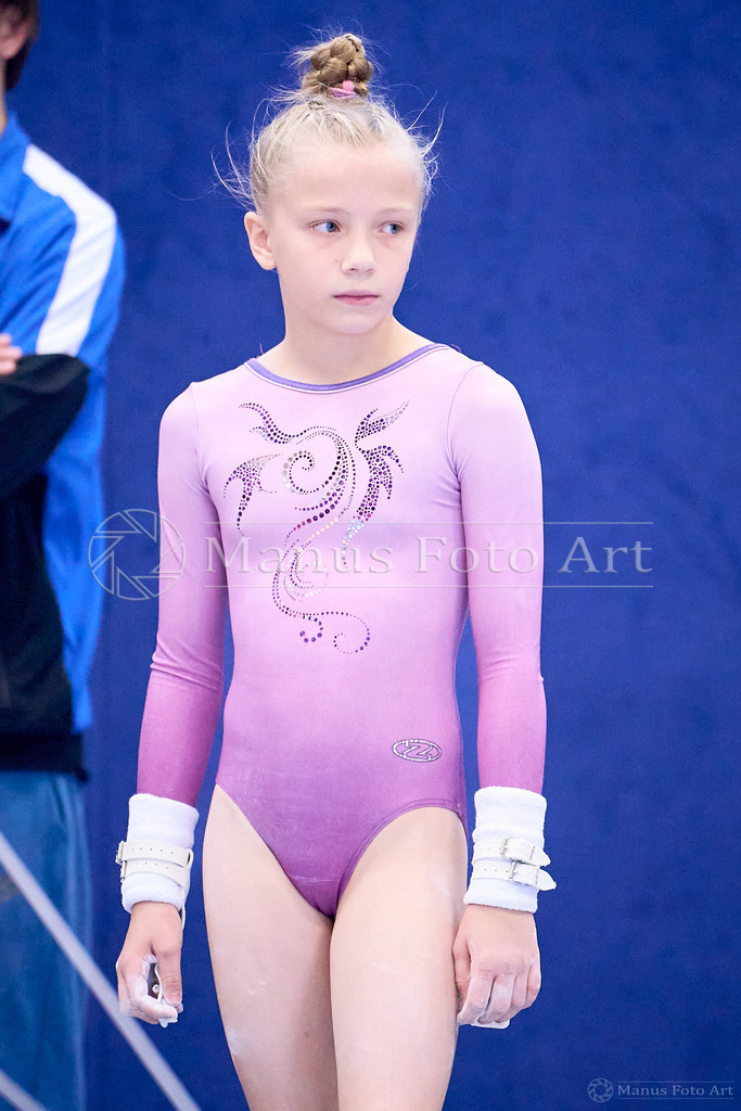 2024-10-06-3-C-DSC00509 | Professionelle Sportfotografie in Hamburg, Schleswig-Holstein und Niedersachsen – spezialisiert auf Rhönrad, Geräteturnen, Leistungsturnen und rhythmische Sportgymnastik. Bundesweite Begleitung von Rhönrad-Events. Jetzt Sport-Fotos - Realisiert mit Pictrs.com