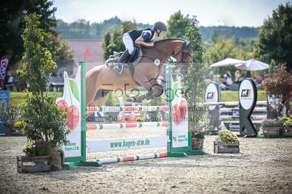 DOS_8638 | Entdecke hochwertige Reitturnierfotos von Foto Oger. Professionell, emotional und authentisch – jetzt Lieblingsmomente im Shop bestellen. - Realisiert mit Pictrs.com