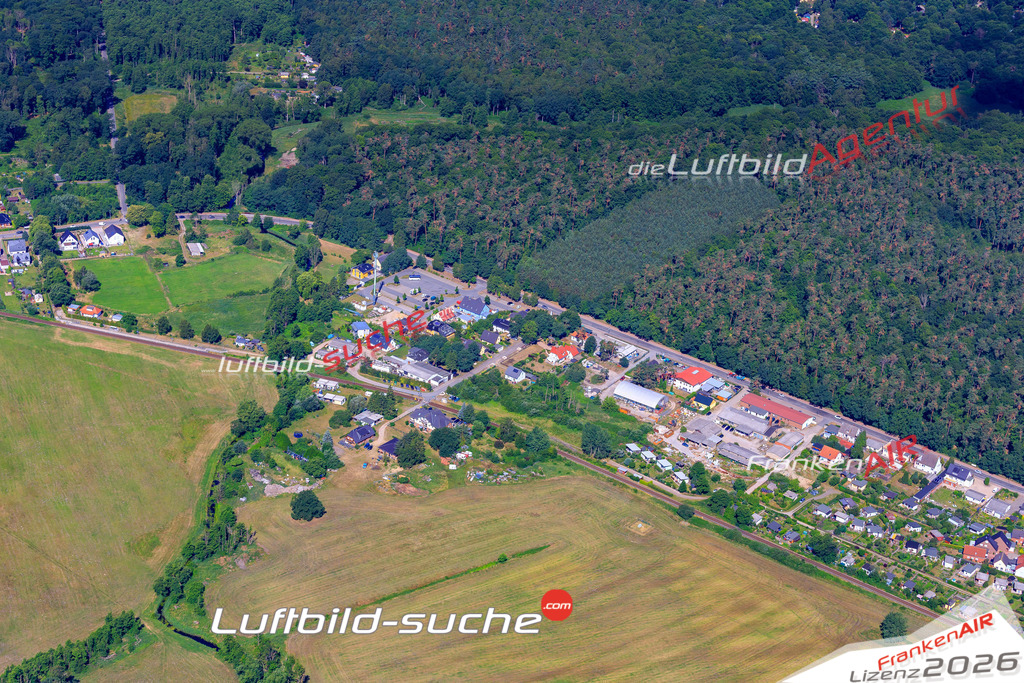 Die Luftbildaufnahme Torfbruecke - Graal Müritz wurde 2018 mittels Flugzeug (keine Drohne) erstellt. Perfekte Schärfe und Druck- Auflösung- Garantiert!