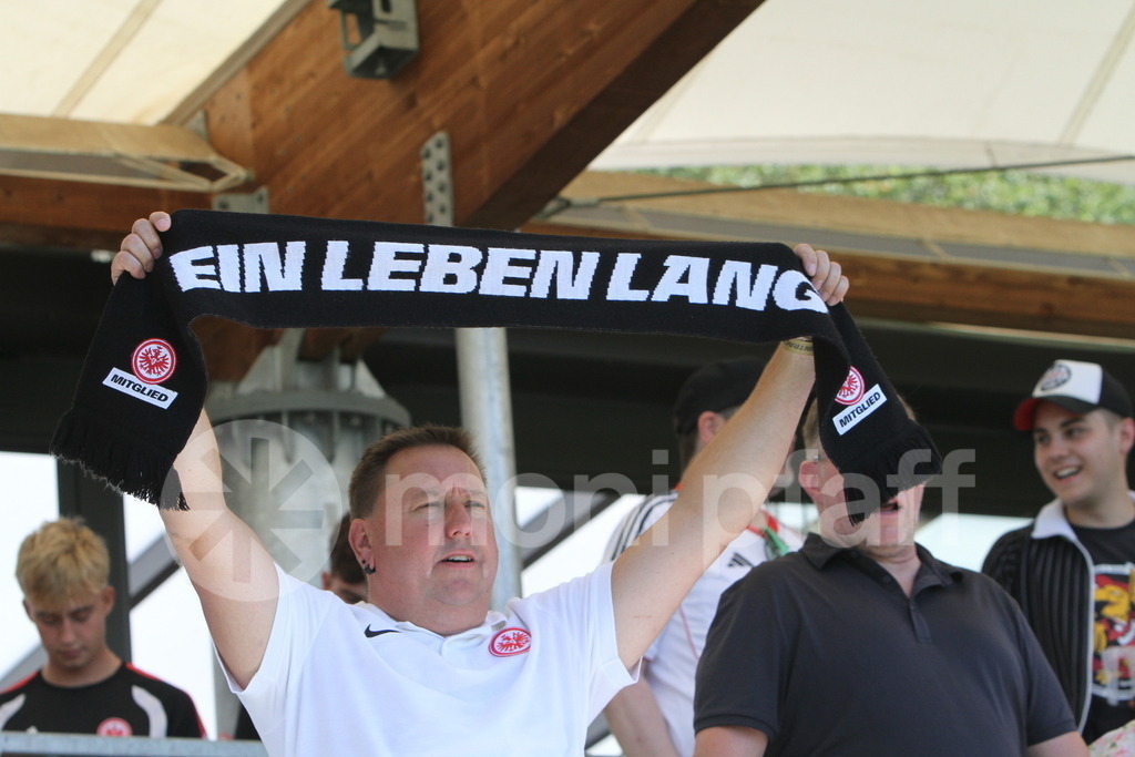Eintr_Hull_City_08-08-2026 | Eintracht Frankfurt Fan - Realisiert mit Pictrs.com