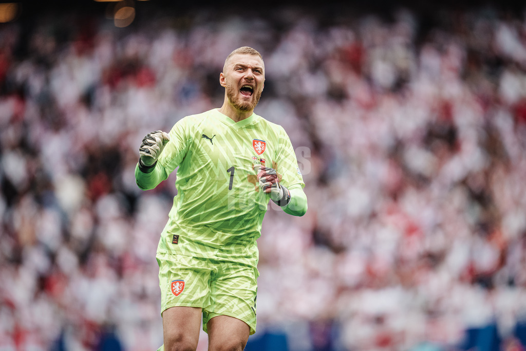 Fußball | Herren | UEFA-Fußball-Europameisterschaft 2024 | Gruppe B | Kroatien vs. Albanien | 19.06.2024 | Jindrich Stanek (#1, Tschechien) jubelt