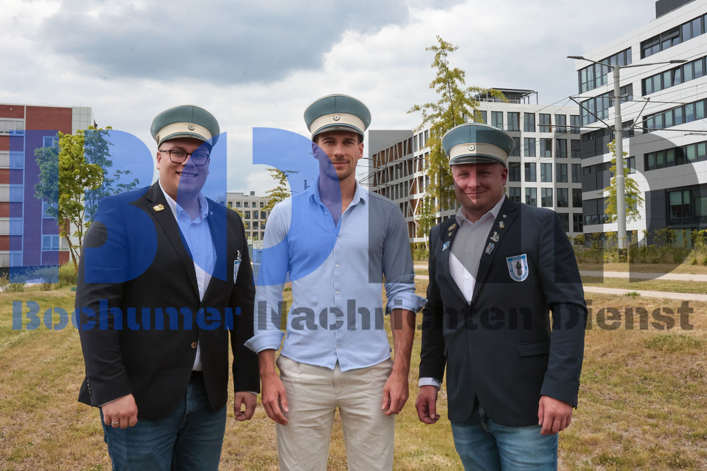 Eicheingrabung | Eicheingrabung - Realisiert mit Pictrs.com