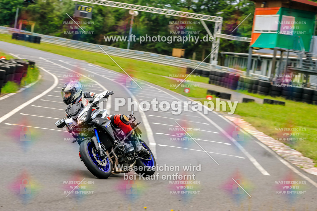 VBK-7823 | Hier findet Ihr Bilder von Touristenfahrten auf der Nürburgring Nordschleife oder von anderen Veranstaltungen die ich besucht habe. Viel Spass beim Durch Schauen 