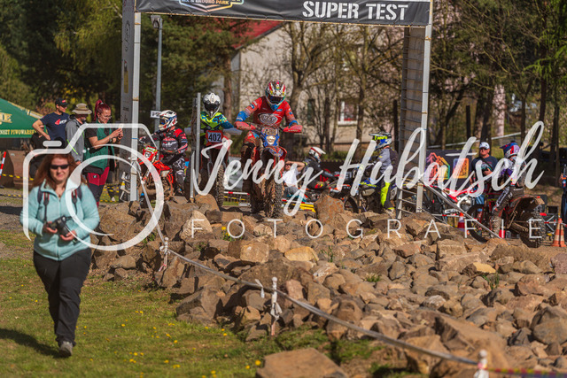 JHF.ECHT.4h.Samstag296 | jennyhubatsch-endurofotografie