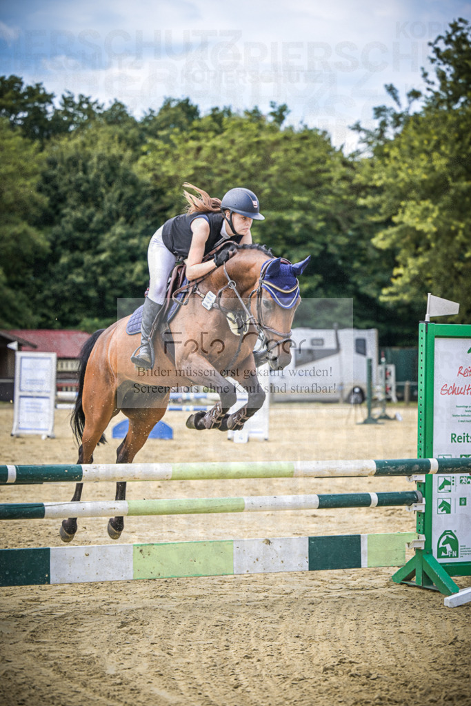 DOS_1675 | Entdecke hochwertige Reitturnierfotos von Foto Oger. Professionell, emotional und authentisch – jetzt Lieblingsmomente im Shop bestellen.Deutschlandweite Turnierfotografie. - Realisiert mit Pictrs.com