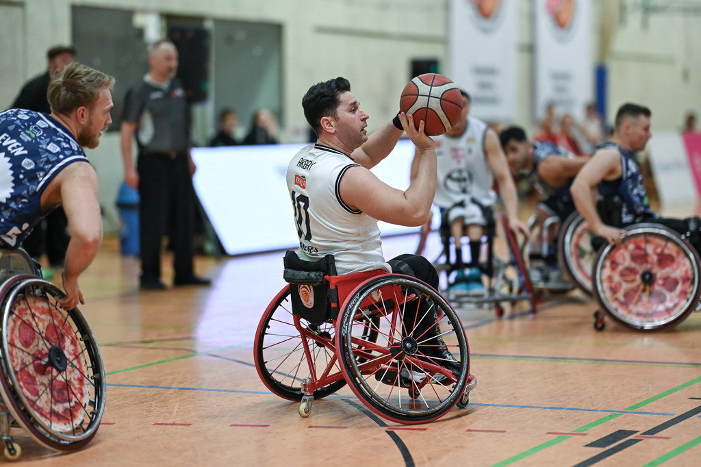 gml_081 | Fotos von Basketballspielen aus dem Raum NRW fotografiert von Gero Mueller-Laschet und Daniel Schaefer - Realisiert mit Pictrs.com