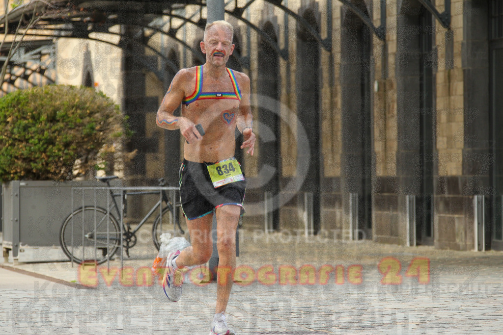 250920_1514_EV4_8285 | Sportfotografie im Rhein-Sieg Kreis, Köln, Bonn, NRW, Rheinland Pfalz, Hessen, etc. Unser Tätigkeitsfeld umfasst den Laufsport vom Volkslauf über den Marathon, Duathlon, Triathon bis zum Ultralauf wie Kölnpfad Ultra oder Schindertrail.