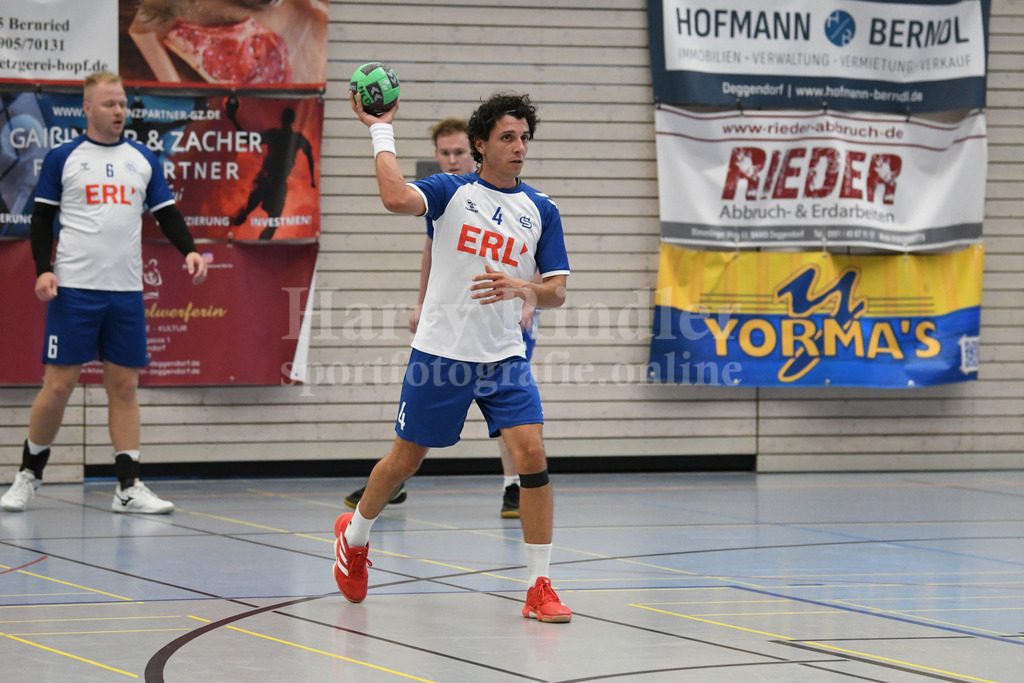 HC Deggendorf | Valentin  Lotos (HC Deggendorf) - Realisiert mit Pictrs.com