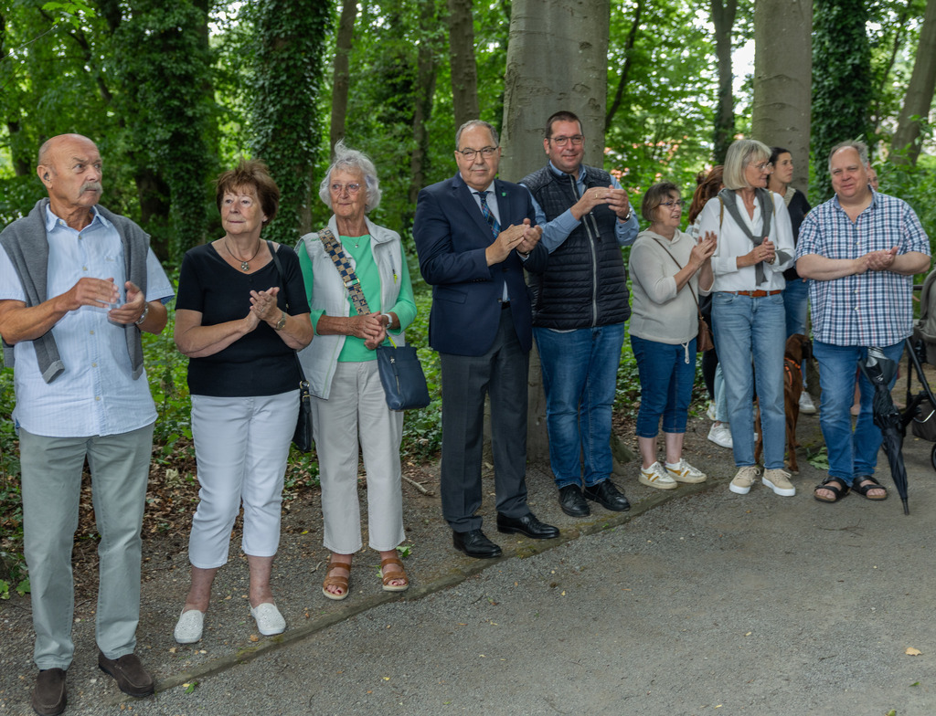 top-top.de-250705-083 | Foto, Video, Fotografie, Videografie, Fotobox, DJ, Discjockey, Musik, Musikbox, Veranstaltung, Photobooth, Amazon, Ebay, Buchtipp, Bestseller, Autor, Verlag, Buch, Wesel, Hamminkeln, NRW, Dinslaken, Rees, Drohne, Hochzeit, Party, Fotobox, Wesel, Fotograf