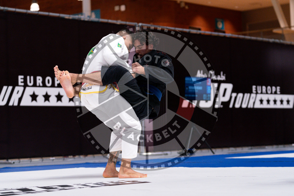 20241013PBB1734 | Athletes compete during the AJP Tour Europe Continental Jiu-Jitsu Amateurs & Masters Championship on October 13, 2024 in Almere near Amsterdam, Netherlands. © Chiara Dazi / photoblackbelt