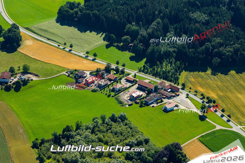 Aktuelles Luftbild von Sondermoning Nußdorf - Die Luftaufnahme wurde 2022 mittels UL-Flugzeug erstellt ( keine Drohne ) - hochauflösende Kamera-Systeme von  Canon -Beste Qualität - Für grossformatige Ausdrucke geeignet. Die Geschenkidee !