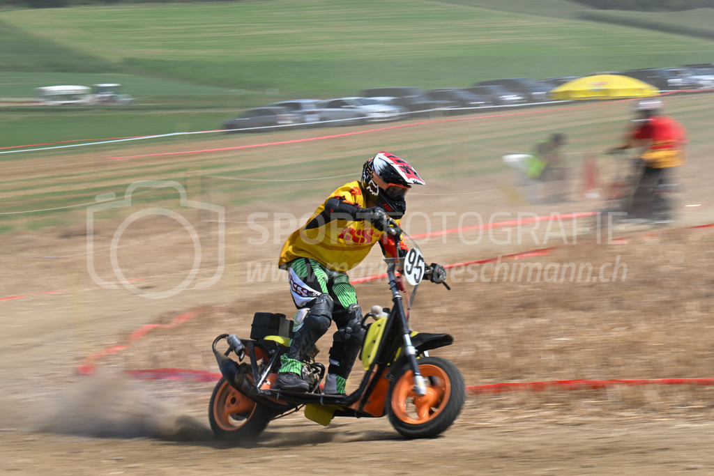 Motortrotti-Rennen Buch am Irchel - 19. August 2023 | Motortrotti-Rennen Buch am Irchel
Buch am Irchel, Kt. Zürich
Bild: Sportfotografie Markus Aeschimann | www.markus-aeschimann.ch - Realisiert mit Pictrs.com