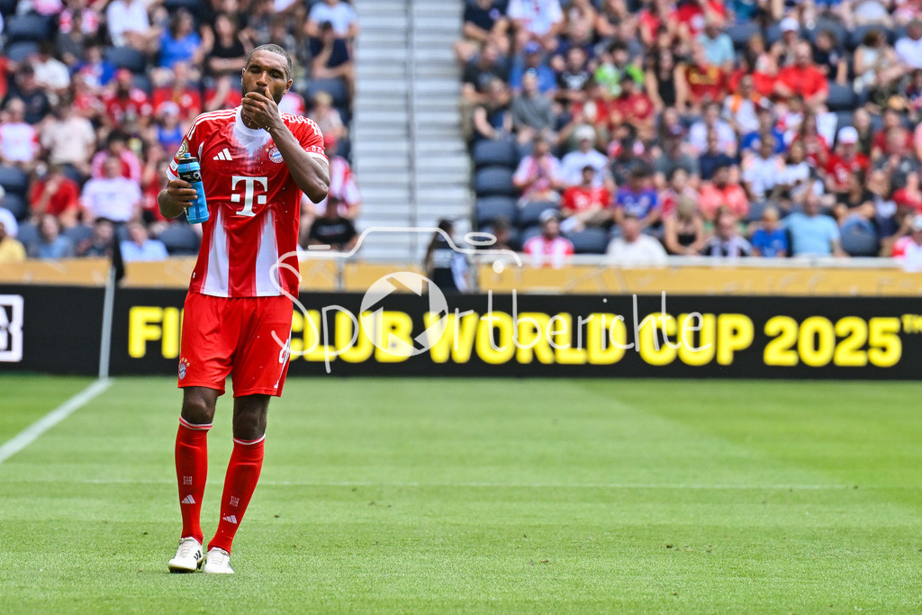 FC Bayern München - TQL Stadium | im Bild Jonathan TAH (FC Bayern Muenchen 4) / Einzelfoto / Freisteller / FIFA Club World Cup: FC Bayern Muenchen - Auchkland City FC, TQL Stadium am 15.06.2025 / BLD / ZDF / NOT FOR SALE IN USA