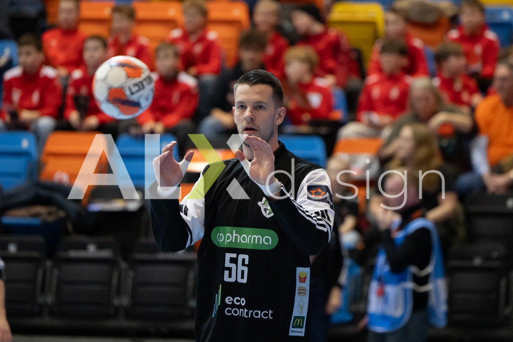 Handball I Herren I Saison 2025-2026 I EHF EUROPEAN LEAGUE 2025/26 | Men I Main Round I 2. Spieltag I Kadetten Schaffhausen - TSV Hannover-Burgdorf I 24.02.2026 | 56 Hannes Feise (DE) (TSV Hannover-Burgdorf) – Flügel links - Warmup - Realisiert mit Pictrs.com