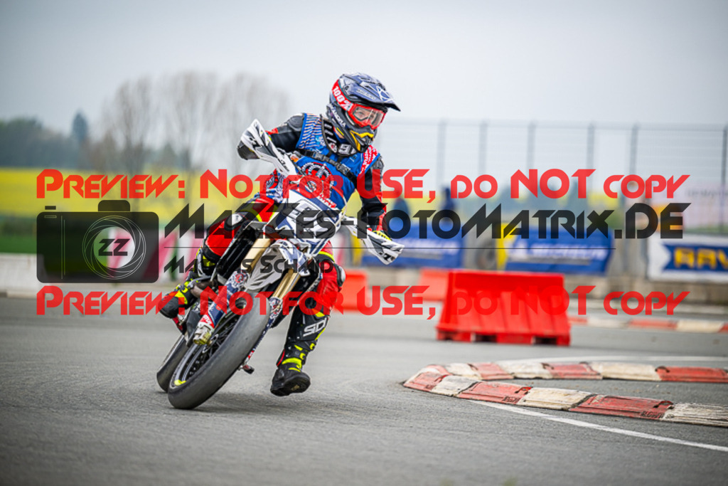 MaZZes_FotoMatrix_230507_7921 | S4