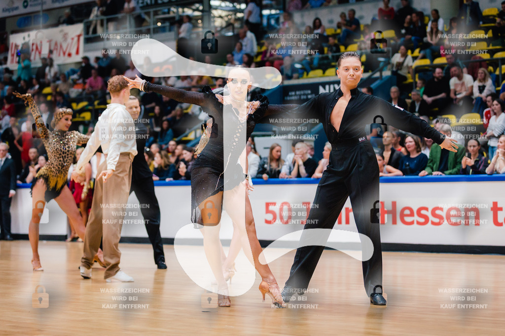 Hessen Tanzt WDSF Open Youth Latin 13th (14) Michael Bakscheev _ Julie Meck (Schwarz-Weiß-Club Pforzheim)-2025-05-17-0832 | Webshop for digital downloads and prints of dance sport, event & show photographer Julian Link - Realisiert mit Pictrs.com