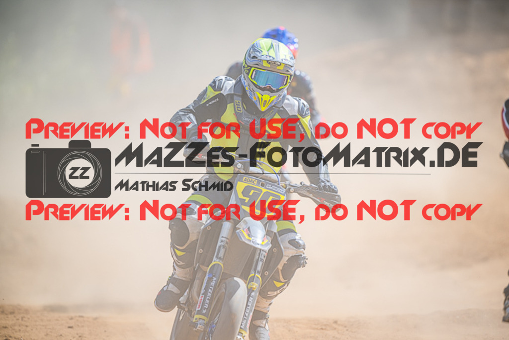 MaZZes_FotoMatrix_220529_0034 | Fotograf Mathias Schmid
Sportfotograf,
Eventfotograf,
Hochzeitsfotograf,
Portraitfotograf