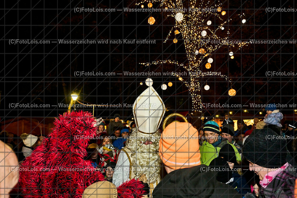 ALP7612_Wieselburger Advent_Nikolaus | (C)FotoLois.com, Alois Spandl, Wieselburger Advent im Schlosspark, Besuch durch den Hl. Nikolaus und seinen Krampussen, Sa 3. Dezember 2022.