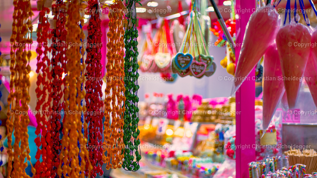 Nov. 28 2022A7400855 | Entdecke hochwertige Fine Art Prints und Fotografien vom professionellen Fotografen aus Luzern. Jedes Motiv wird mit Liebe zum Detail aufgenommen, sorgfältig bearbeitet und in bester Qualität gedruckt – perfekt für Wohnräume, Büros oder als besonderes Ges - Realisiert mit Pictrs.com