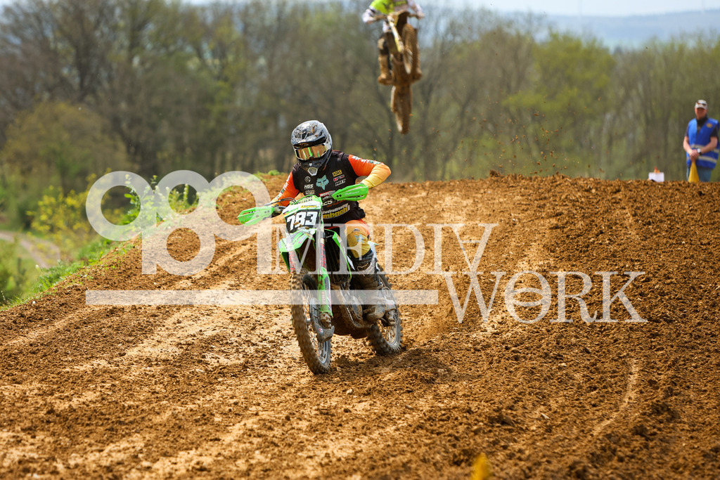 5E6A0368 | 989 MEDIAWORK