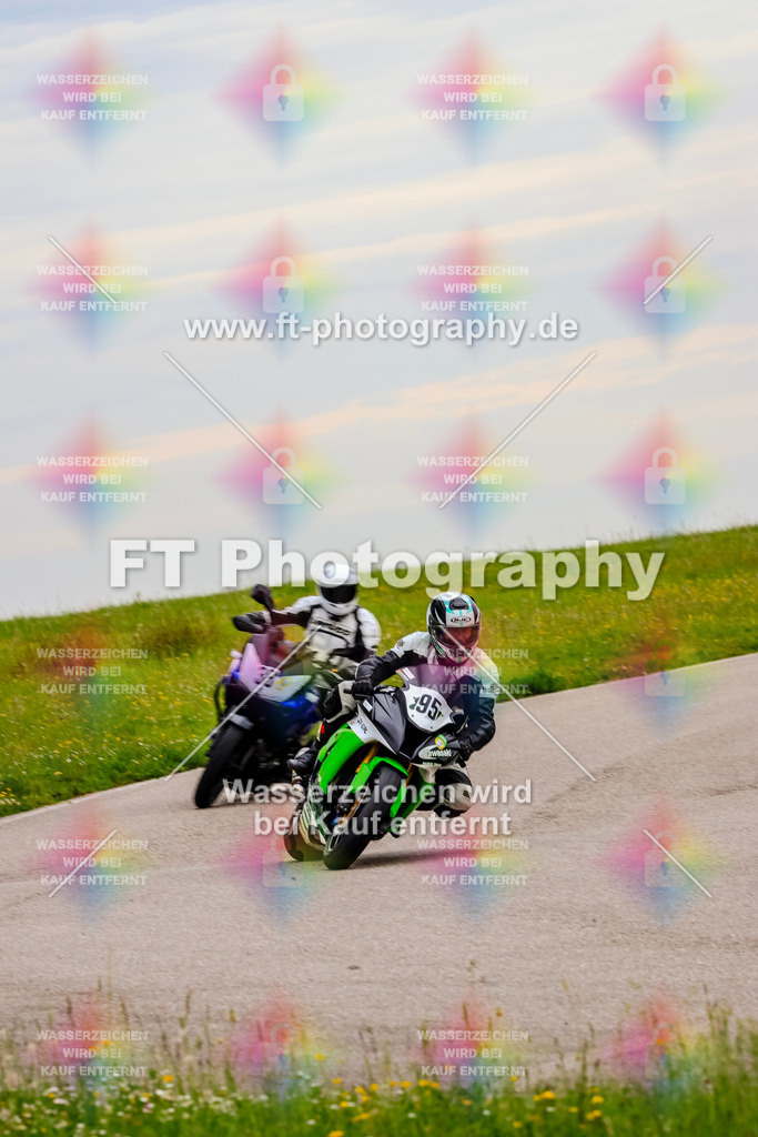 MotoTeam-1814 | Hier findet Ihr Bilder von Touristenfahrten auf der Nürburgring Nordschleife oder von anderen Veranstaltungen die ich besucht habe. Viel Spass beim Durch Schauen 