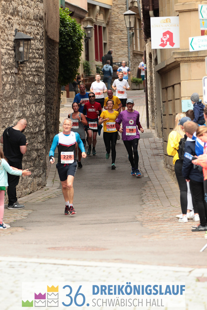 VR Bank Hauptlauf 10km | 3königslauf 2022 VR Bank Hauptlauf - Realisiert mit Pictrs.com
