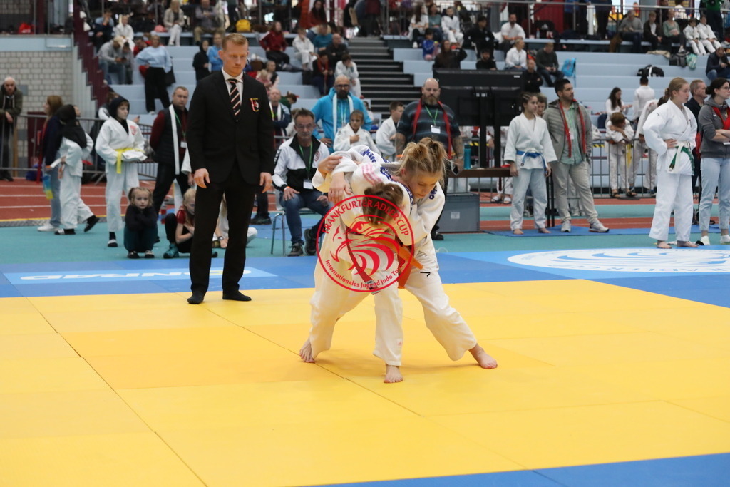 1J7A2689 | Fotos vom Adler Cup - Pictures from Adler Cup

Hier findet Ihr alle Eindrücke und großen Momente der Adler Cup Wochenenden. Here you will find all impressions and great moments of the Adler Cup weekends. - Realisiert mit Pictrs.com