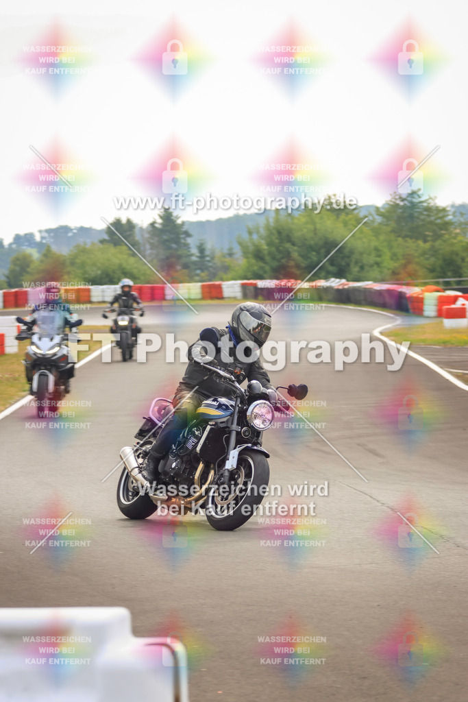 _DSK2004 | Hier findet Ihr Bilder von Touristenfahrten auf der Nürburgring Nordschleife oder von anderen Veranstaltungen die ich besucht habe. Viel Spass beim Durch Schauen 