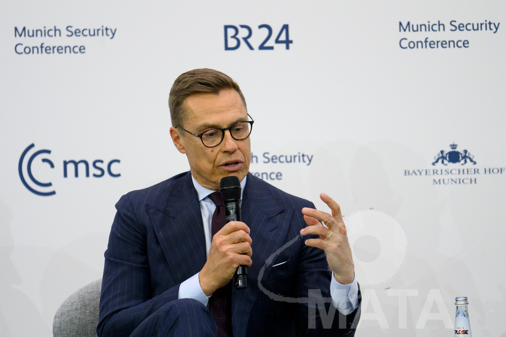 _DWA5819 | MATA IndoCon - Realisiert mit Pictrs.com