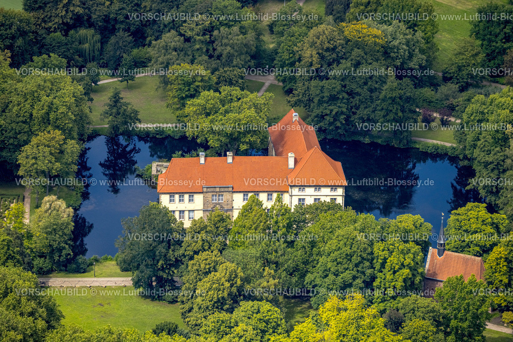 Herne230802857 | Luftbild, Wasserschloss Strünkede, Baukau, Herne, Ruhrgebiet, Nordrhein-Westfalen, Deutschland