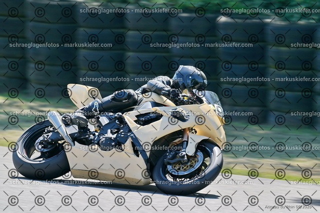 26BT01-0942 | 096 - Realisiert mit Pictrs.com