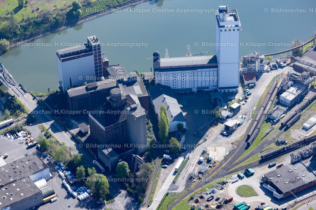 Luftbild Chempark Krefeld-Uerdingen_Deutschland_Europa-3322 | Chempark Krefeld-Uerdingen is an industrial park in Uerdingen, Krefeld,North Rhine-Westphalia , Germany,Europe - Realisiert mit Pictrs.com