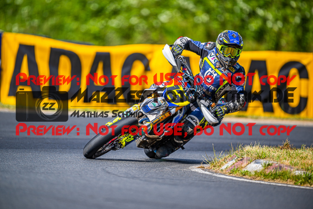 MaZZes_FotoMatrix_220528_3430 | Fotograf Mathias Schmid
Sportfotograf,
Eventfotograf,
Hochzeitsfotograf,
Portraitfotograf