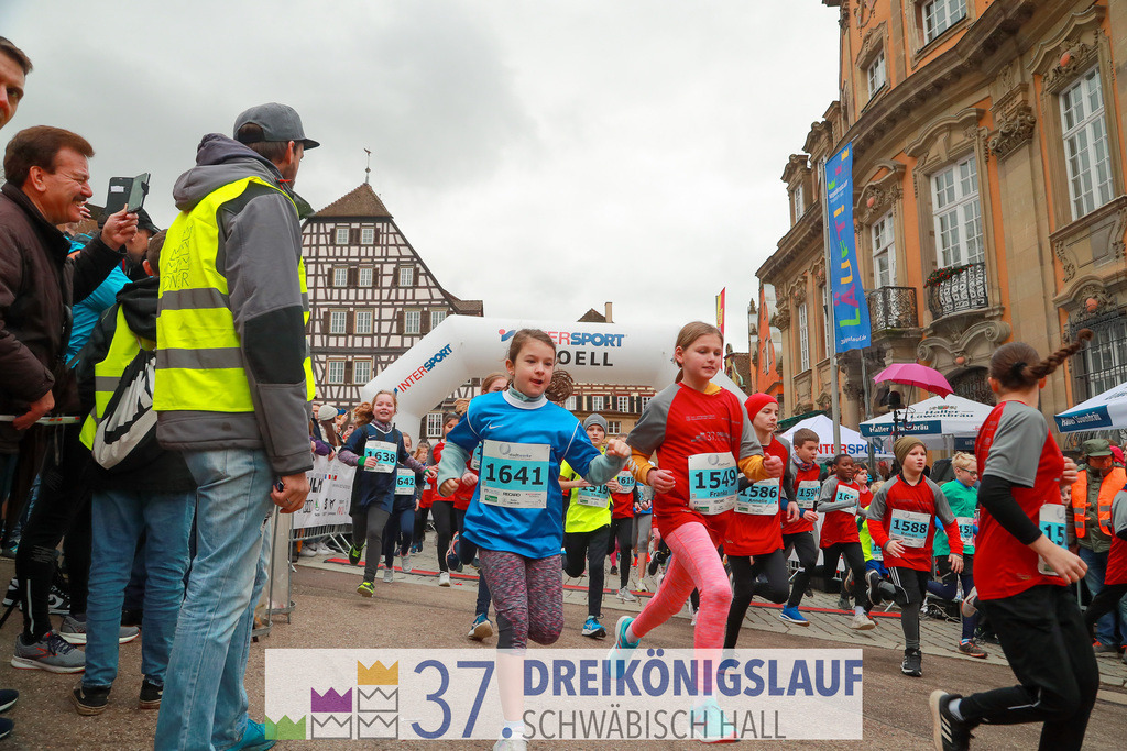 Stadtwerke Jugendlauf 1700m | 3 Koenigslauf 2023 - Realisiert mit Pictrs.com